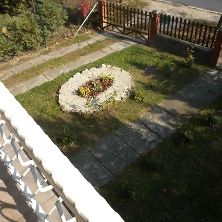 דירה In Balaton 33908 *
